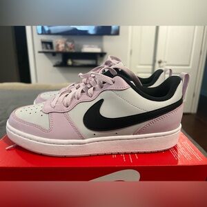 Nike Court Borough Low 2